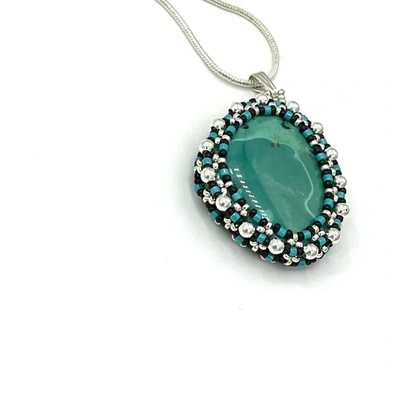 HAND CRAFTED Aqua Agate Bezeled Pendant Necklace - Picture 4 of 7